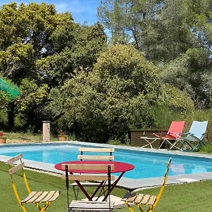 le-gite-des-cadieres.fr-provencehotel.com/
